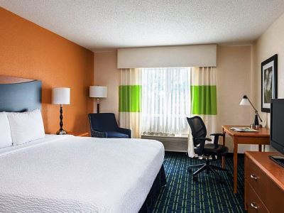 Fairfield Inn & Suites Гранд-Рапидс Экстерьер фото
