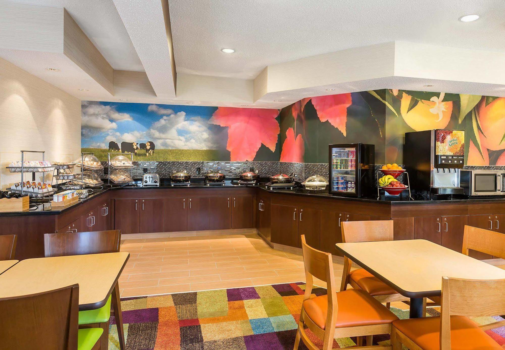 Fairfield Inn & Suites Гранд-Рапидс Экстерьер фото